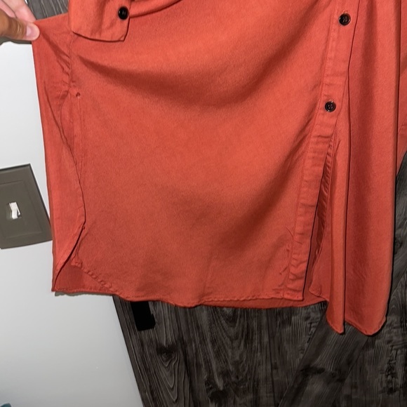 Burnt Orange button-up midi dress with a knot-tie - Picture 3 of 5